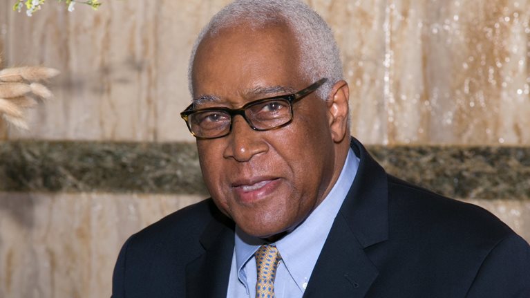 Headshot of Bob Holland