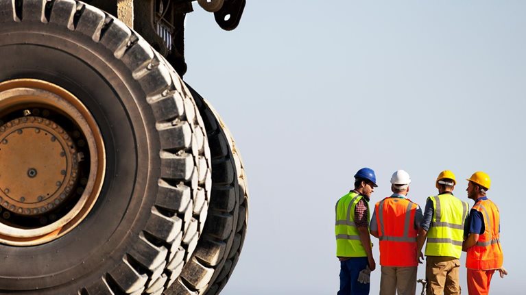 Getting_big_mining_projects_right_1536x1536_600_Standard