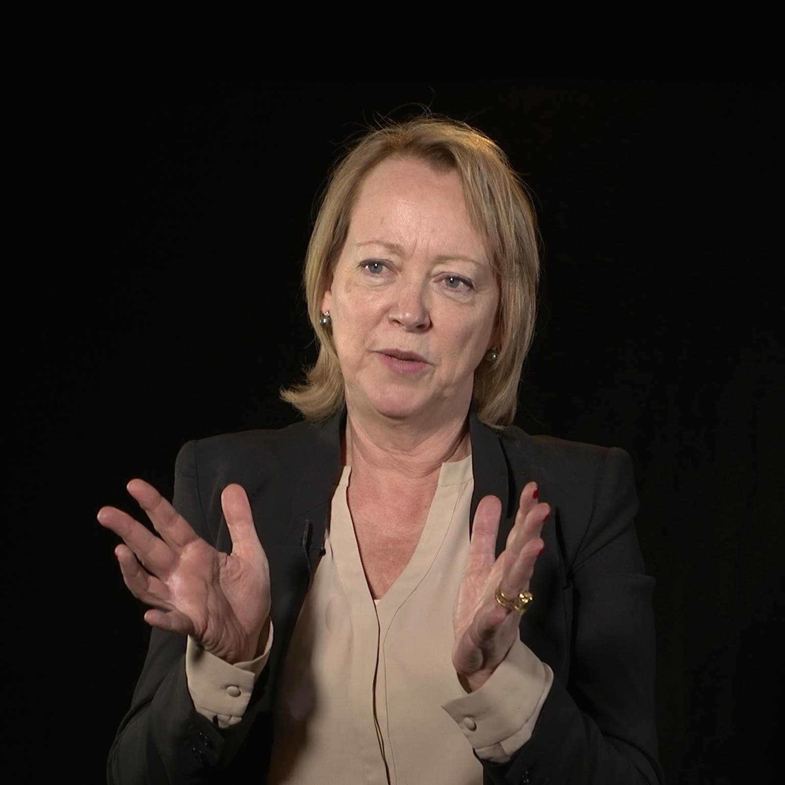 Lynda-Gratton-1536x1536_Standard