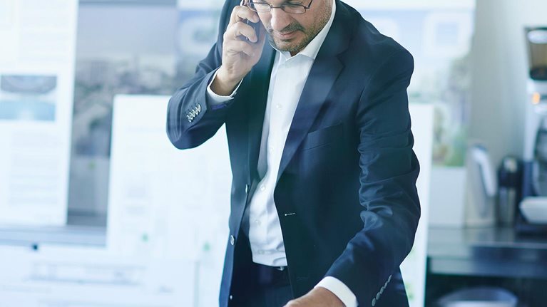 q16_web_leading-in-the-digital-age_558948351_1536x1536_Standard