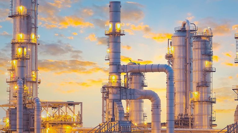 Lower_oil_prices_1536x1536_Original