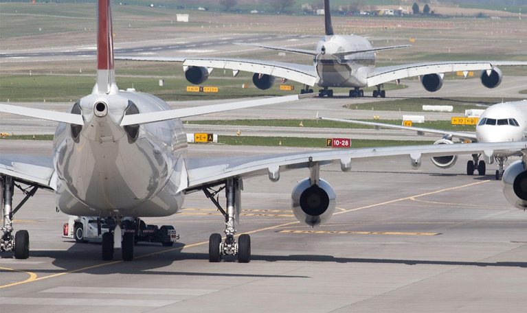 Gridlock_on_the_ ground_How_ airlines_can_respond_to_airport_congestion_1536x1536_Original