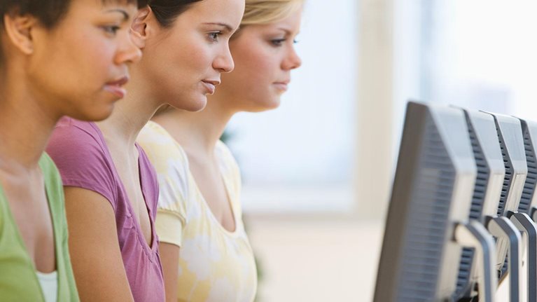 IandP_MoBT_40_Wanted-More-women-in-tech_1536x1536_v2_Original