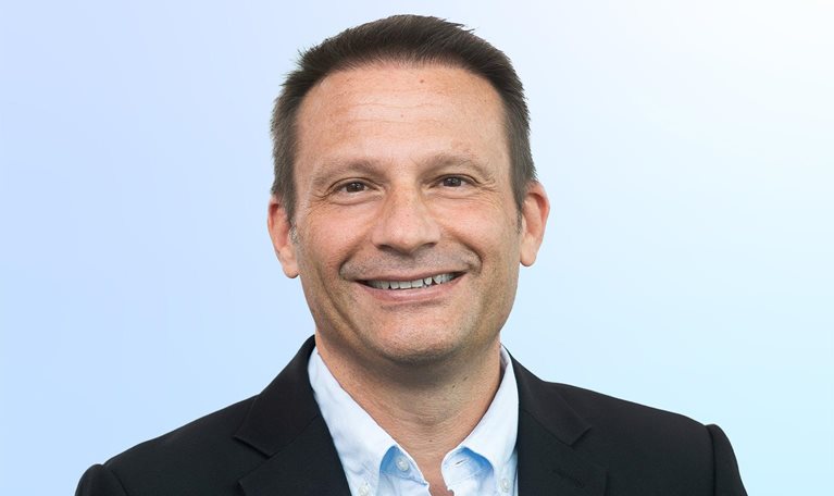 Norman Roth headshot