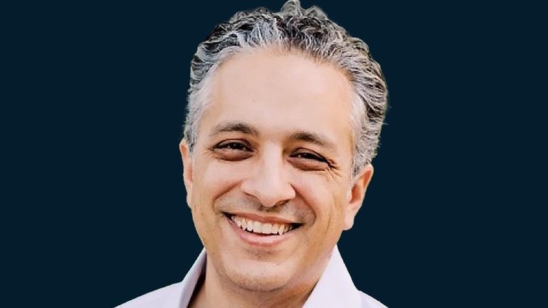 Tariq Shaukat headshot