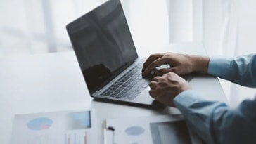 6 methods by which the financial manager saves enough time to achieve the desired success