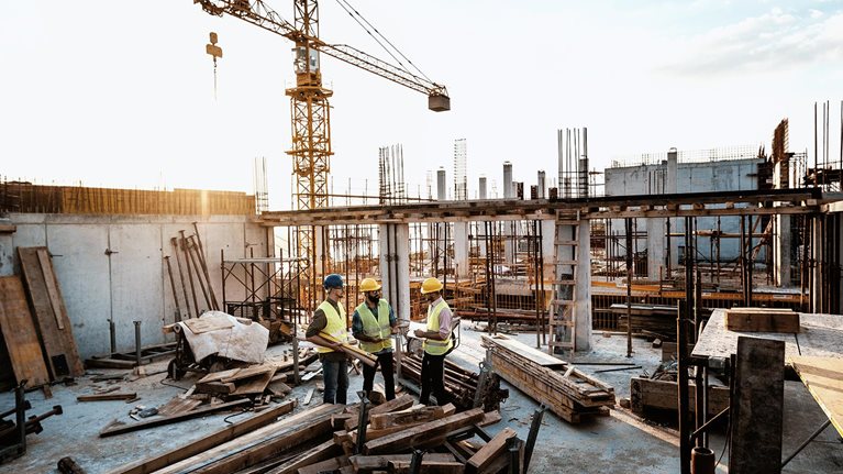 Project delivery hubs: Analytics for better megaproject outcomes