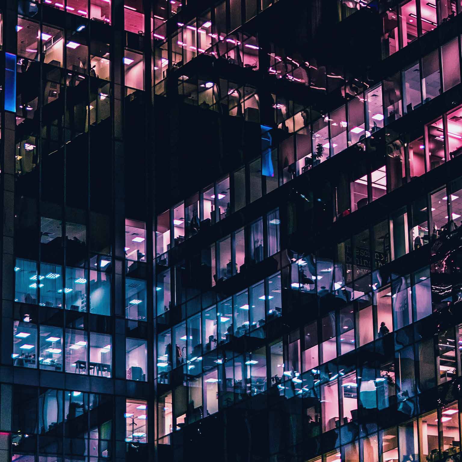 „Polisa na cyfryzację” – eksperci McKinsey o wyzwaniach sektora ubezpieczeniowego