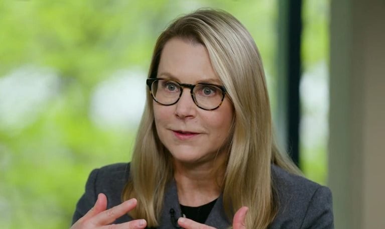 Image of Claudia Toussaint during an interview