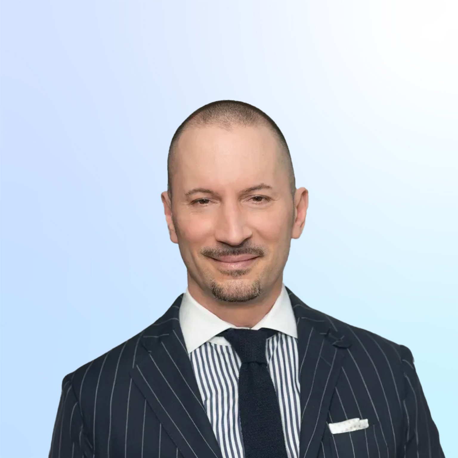 Eric Larsen headshot