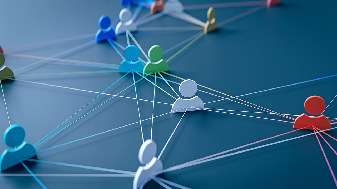 An image linking to the web page “How the best CEOs build lasting stakeholder relationships” on McKinsey.com.