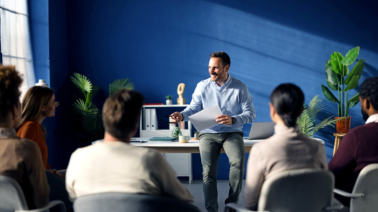 An image linking to the web page “What sets the world’s best leaders apart” on McKinsey.com.