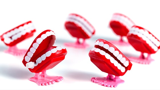 Image of several chattering teeth toys