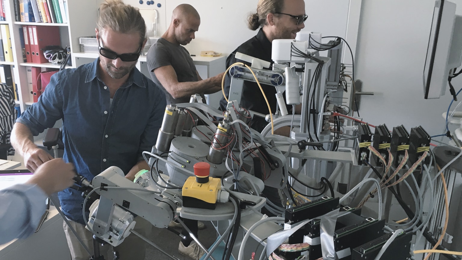 Four Red Dot awards for McKinsey Design