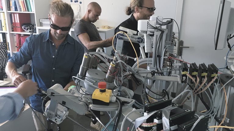 Four Red Dot awards for McKinsey Design