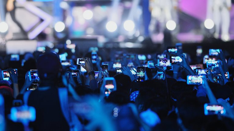 New research and Center prepare leaders for the world of 5G and advanced connectivity