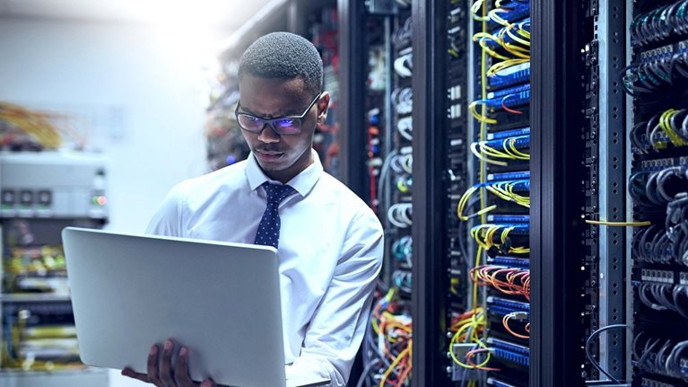 Helped a global retailer exit a data center in five months