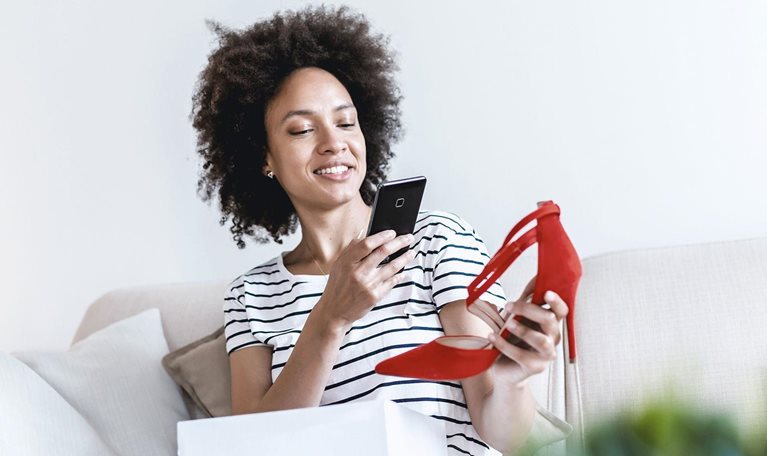 Six vectors of success in online fashion