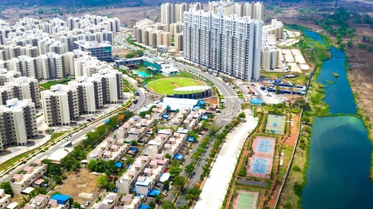 Creating_a_smart_city_1536x1536_100_Standard