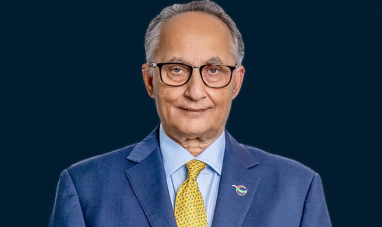 Yuvraj Narayan headshot