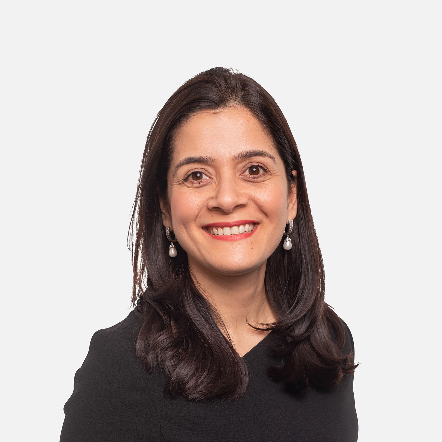 Portrait of Tanuj Kapilashrami, Standard Chartered’s chief strategy and talent officer