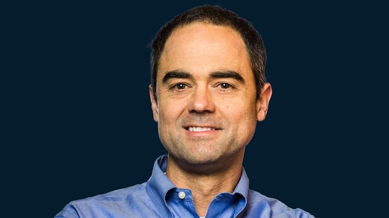 Scott Johnston headshot