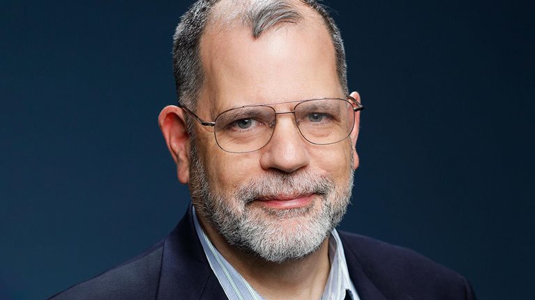 Tyler Cowen headshot