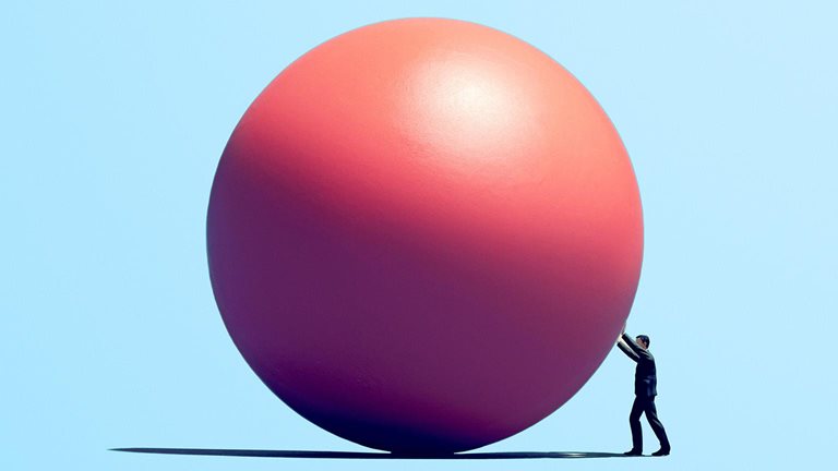 An image linking to the web page “التداعيات الجيوسياسية تعيد رسم أولويات المديرين الماليين منذ أشهر﻿﻿﻿﻿﻿” on McKinsey.com.
