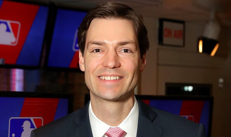 Chris Marinak headshot