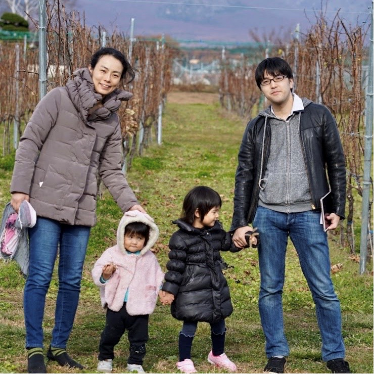 Yukari family in vineyard