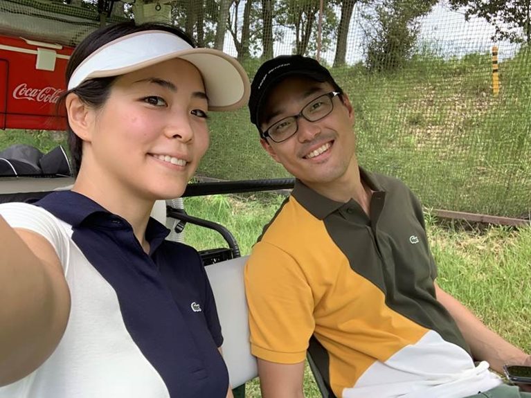 Yukiko golfing