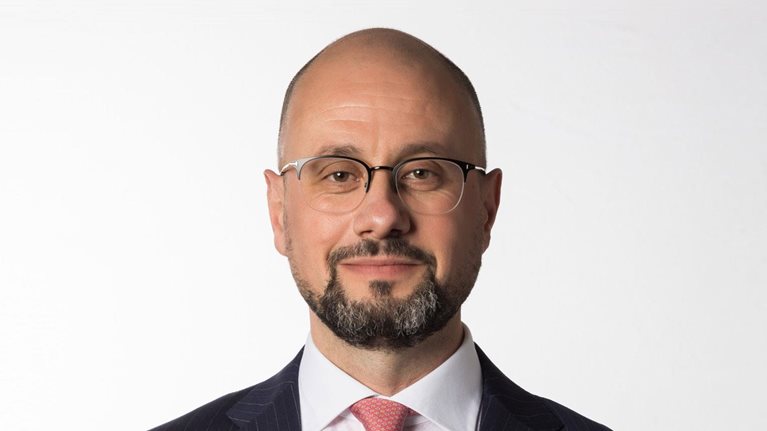 Did online delivery kill the vending machine?