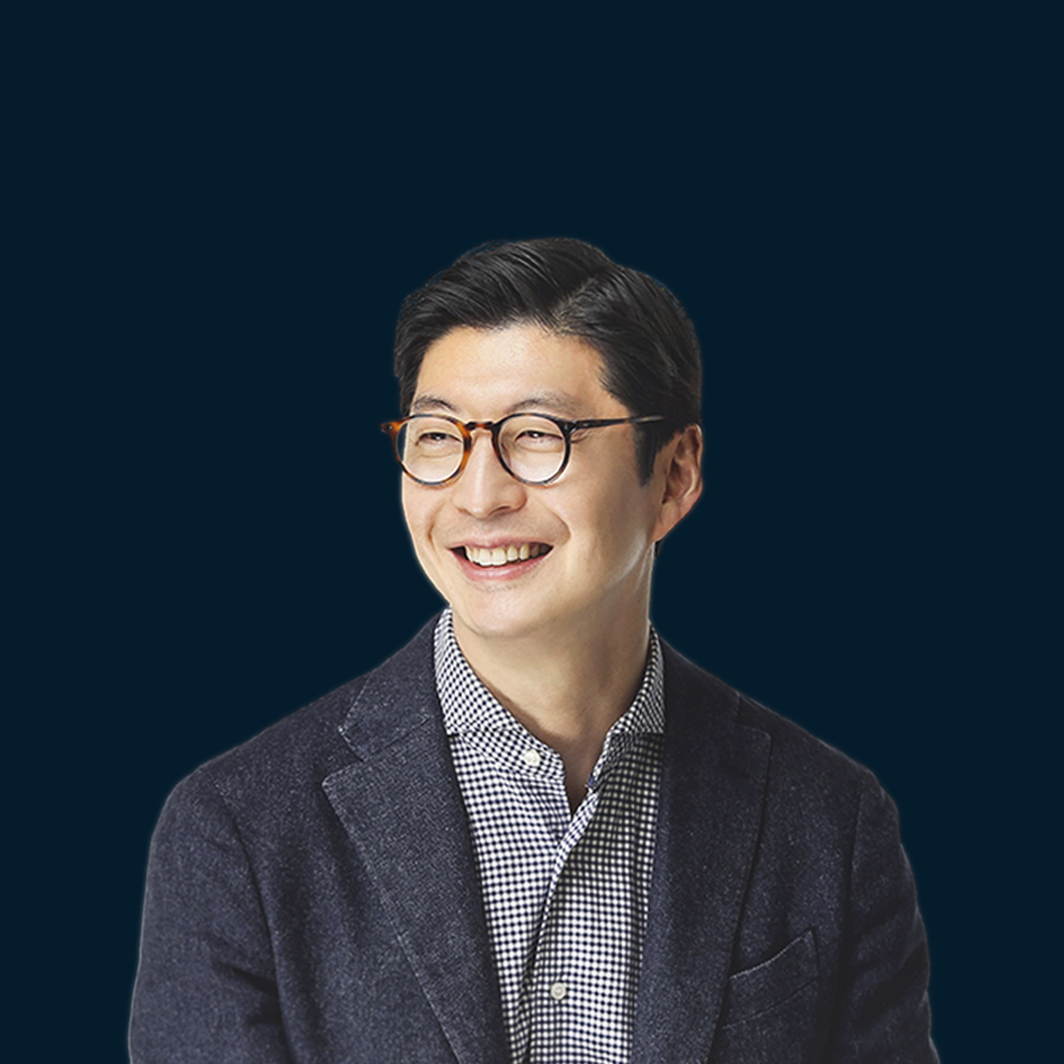 Saehong Hur headshot