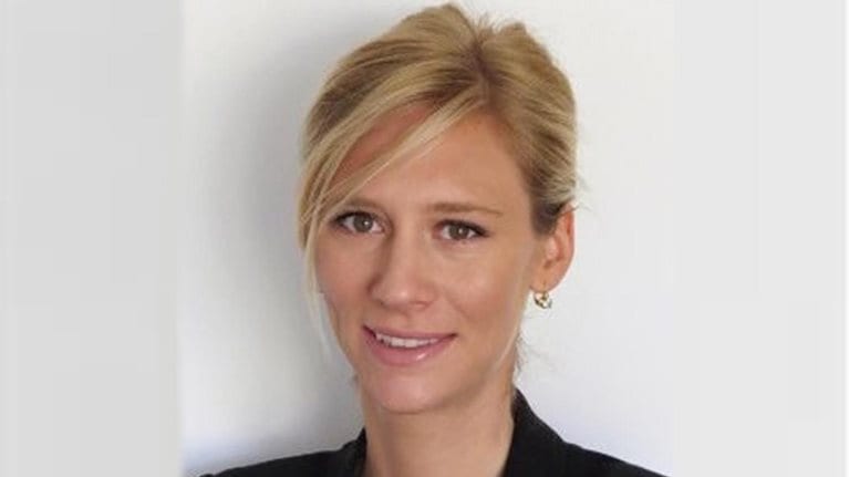 Caroline De Vit headshot