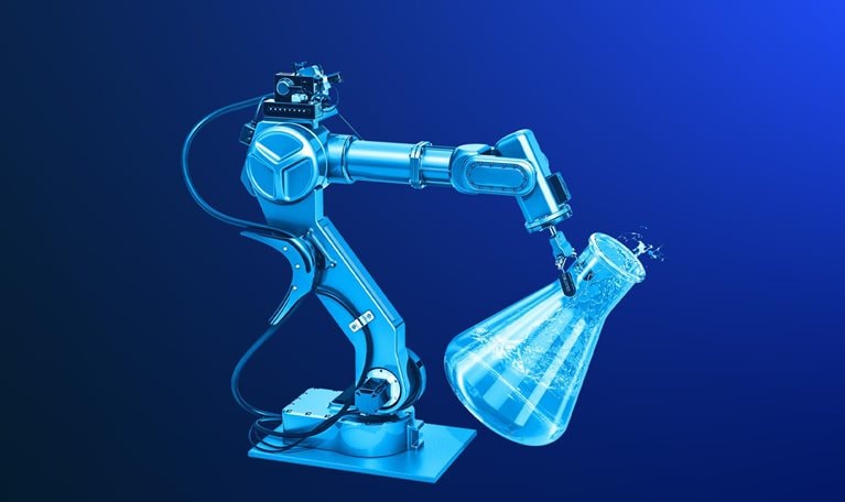 A robotic arm is pouring a chemical liquid into a blue glass beaker