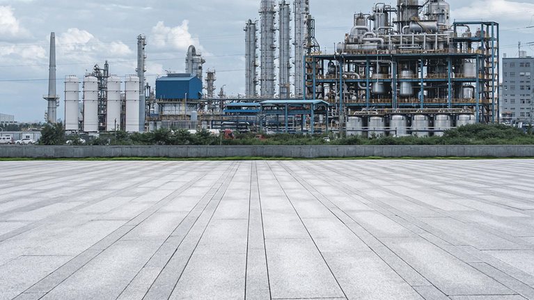A petrochemical plant with an empty floor.