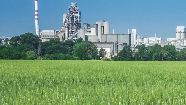 The 21st-century cement plant: Greener and more connected