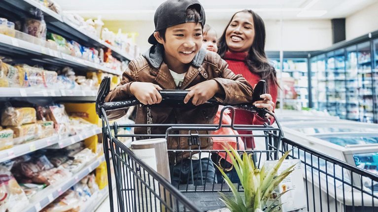US consumers in 2019 are ready to spend—but wisely