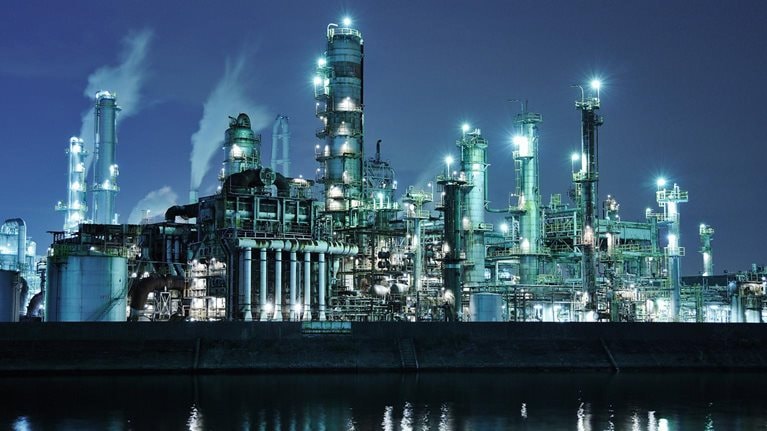 photo night view of power plant