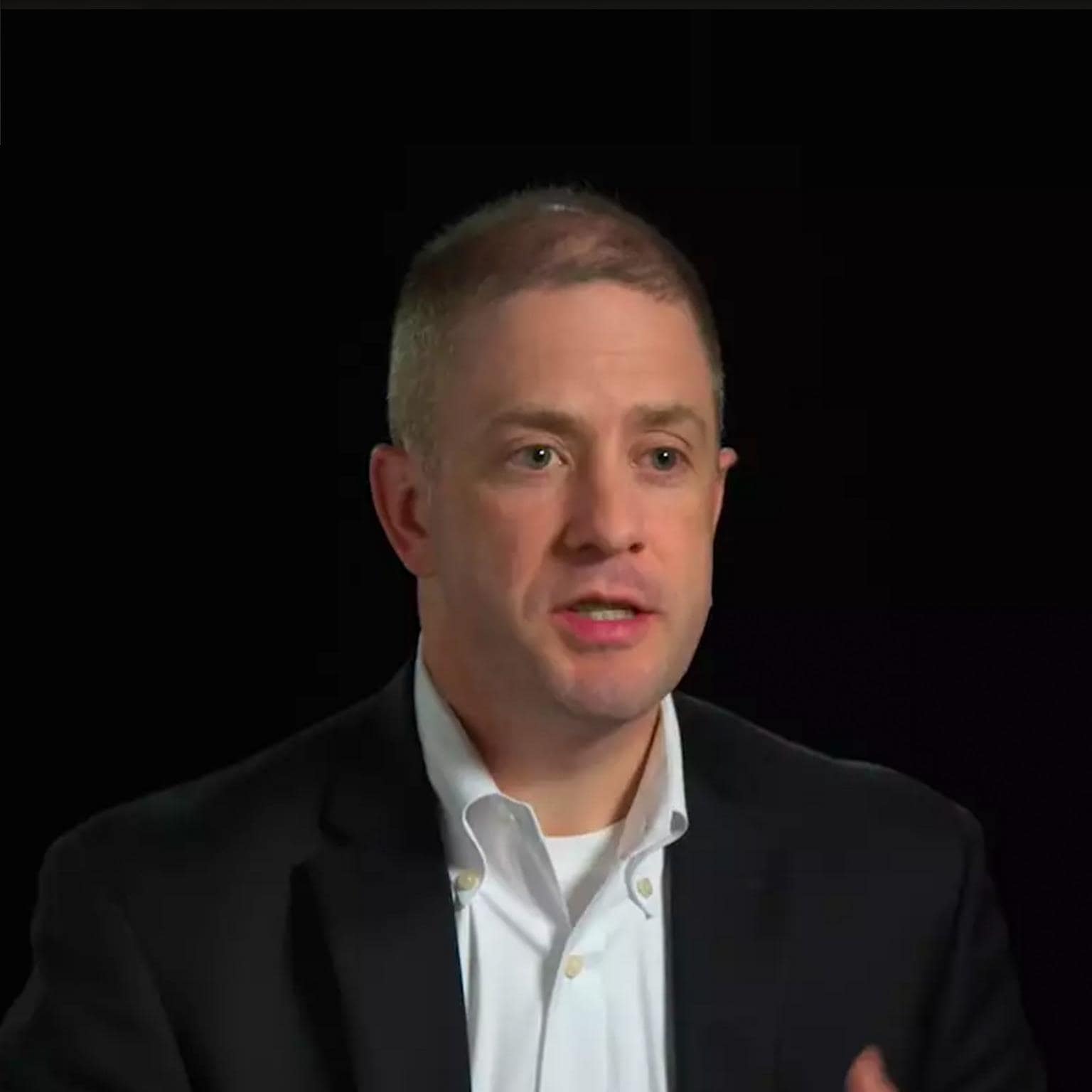 hero-andrew-rose-video_Standard