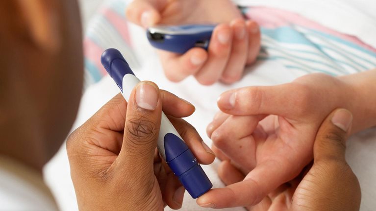 Tackling-Indonesias-diabetes-challenge-1536x1536-500_Standard