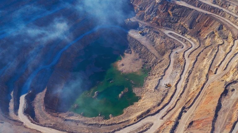 Metal mining constraints on the electric mobility horizon