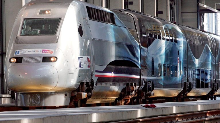 The rise of hybrid governance