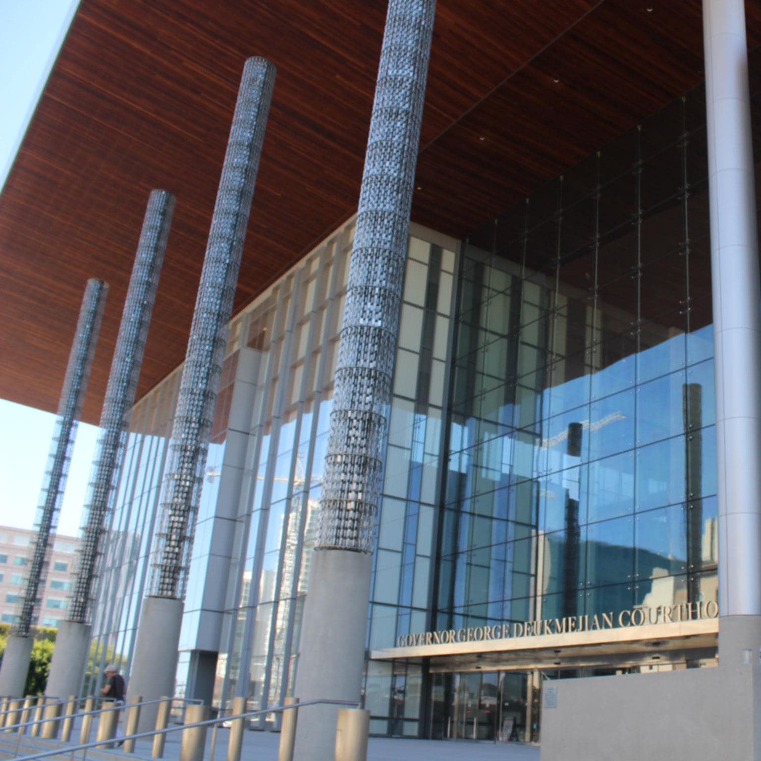 The-rising-advantage-1536x1536-600_Standard