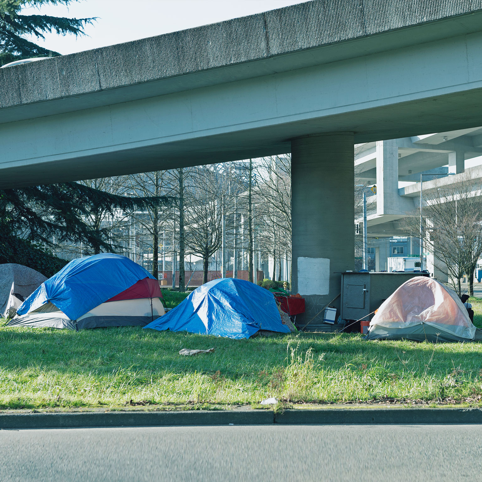 Why does prosperous King County have a homelessness crisis?