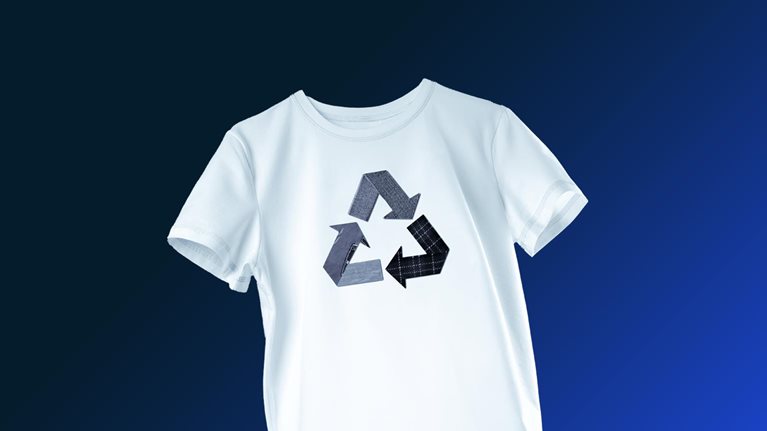 White t-shirt with recycling symbol