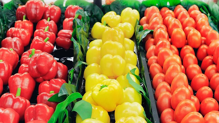 The invisible hand: On the path to autonomous planning in food retail