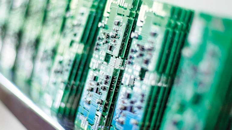 Creating_mutually_beneficial_partnerships_with_distributors_1536x1536_Original