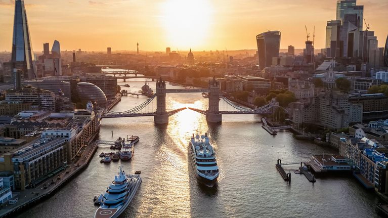 Panoramic aerial sunset view of the skyline of London