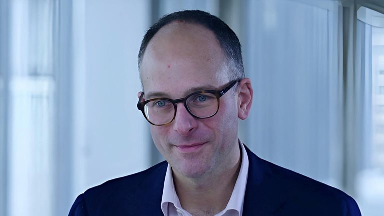 Headshot of Ryan Rippel